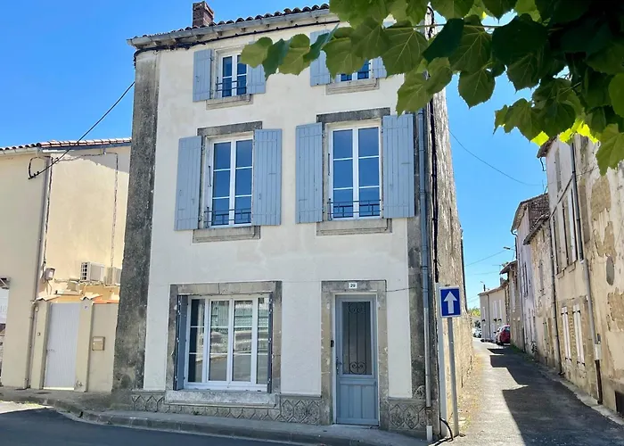 La Maison Saint Pierre, بيت للعطل Aulnay (Charente-Maritime)
