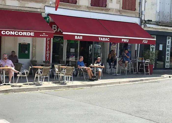 La Maison Saint Pierre, Aulnay (Charente-Maritime)